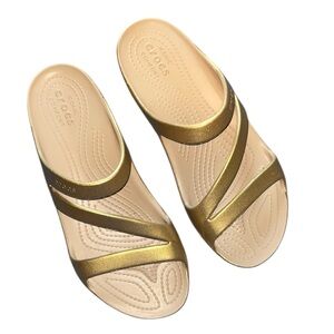 CROCS Women's Kadee‎ II Metallic Gold Sandals Dize 10